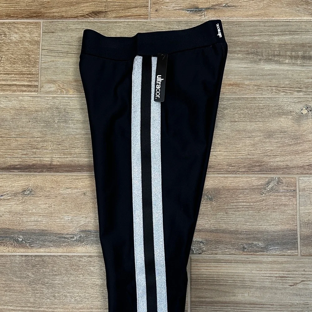 ULTRACOR Set  Women's Collegiate Black Leggings and Top with Silver Accents - Picture 2 of 16
